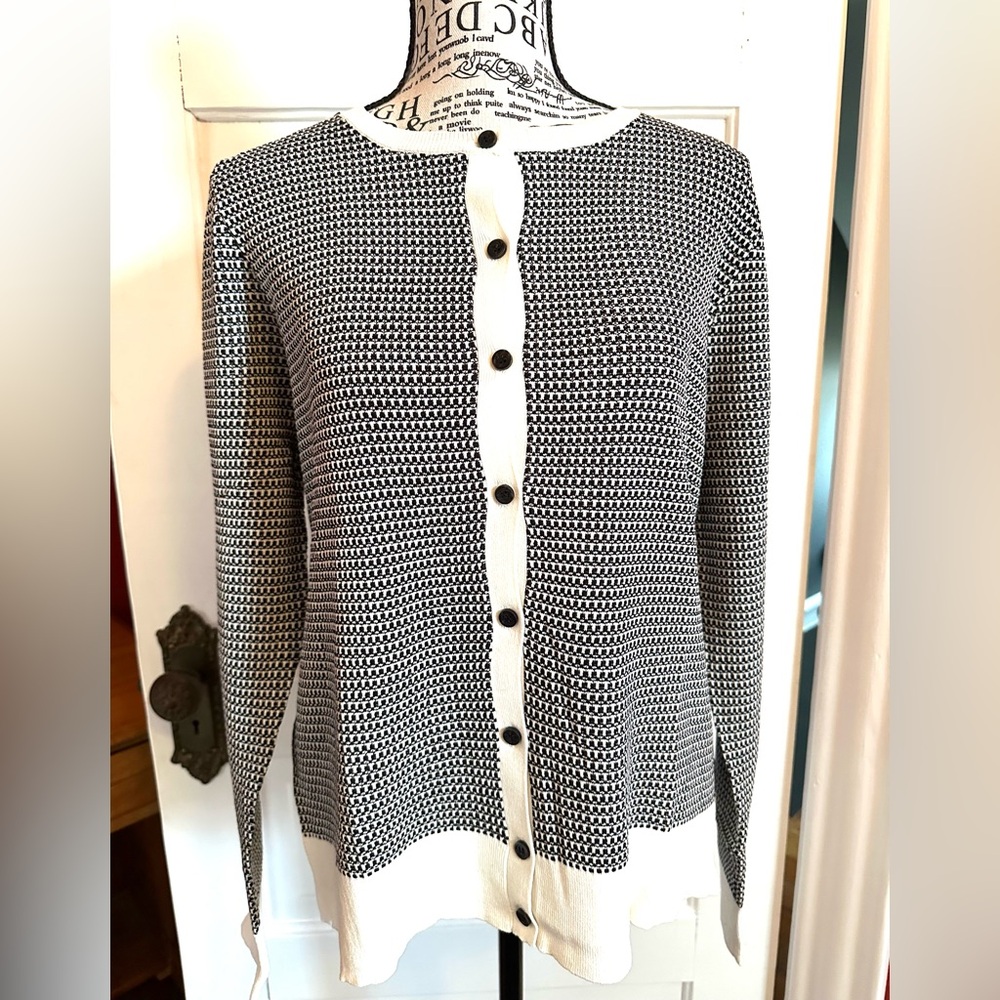 🖤NWOT Cream and Black AnnTaylor Cardigan Sweater, size XL